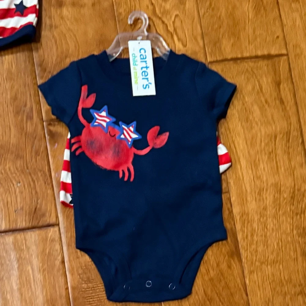NWT Size  0-3 Months Carters 2 Piece Red, White and Blue Set with Crab graphic